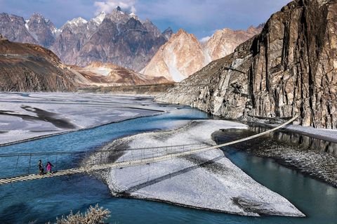 Holzbrücke zum Karakorum-Highway
