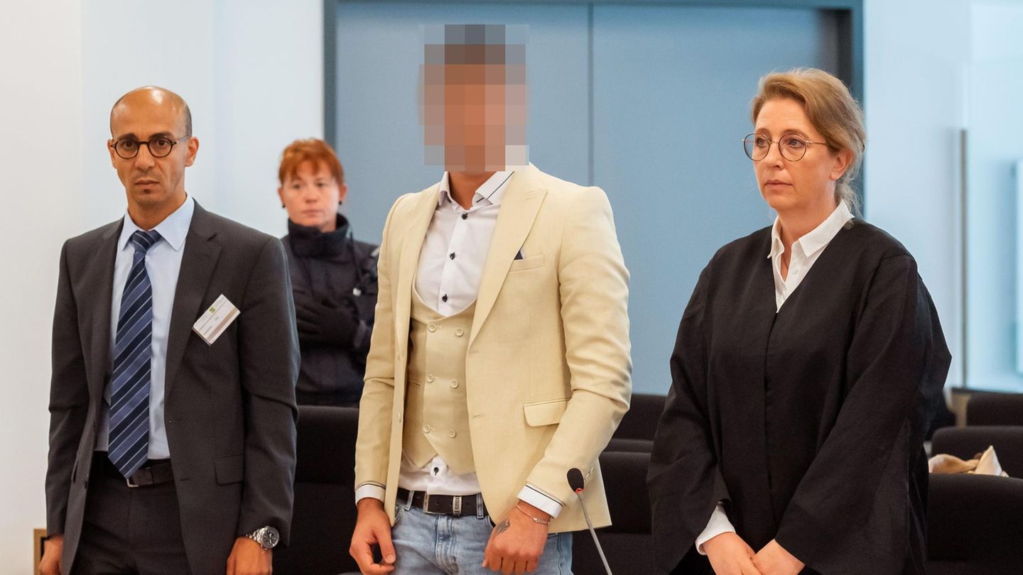 Angeklagter im Prozess um tödliche Messerattacke in Chemnitz