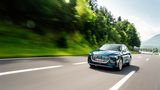Mit 300 kW / 408 PS kann der Audi E-Tron überall gut mithalten