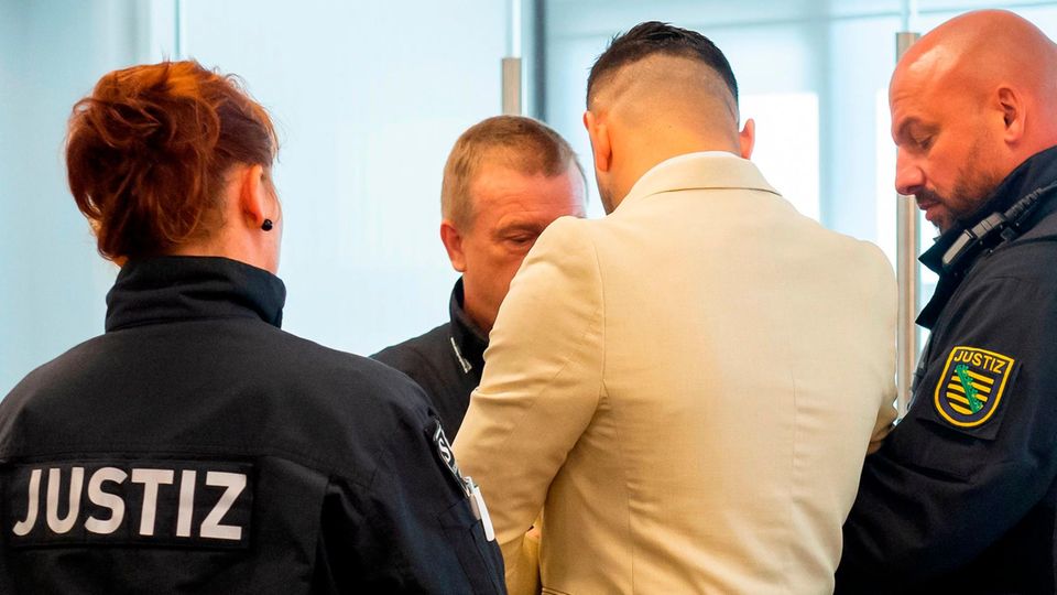 Tödlicher Messerangriff: Chemnitzer Urteil: "Nichts ist geklärt. Nichts ist gut"