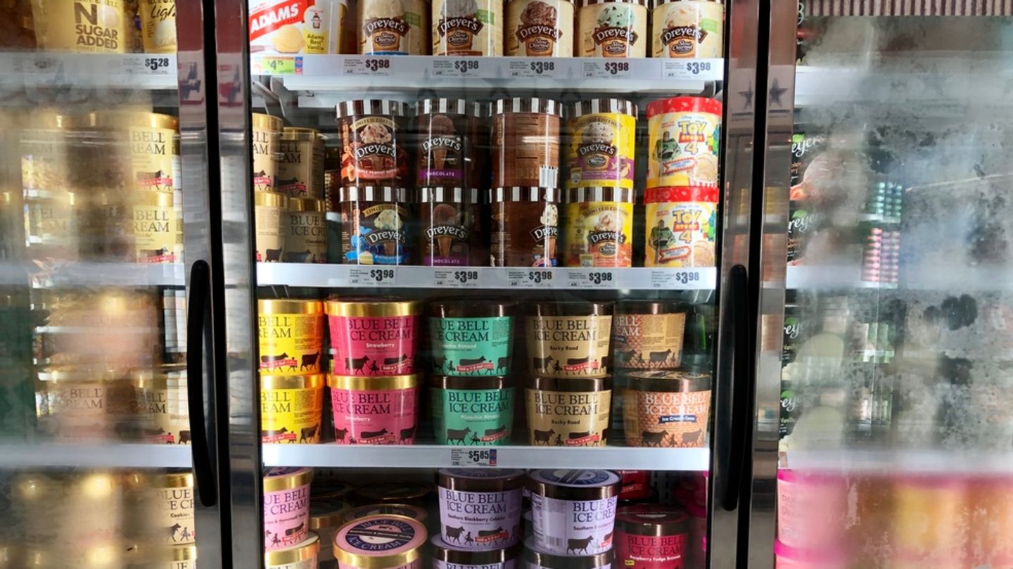 Eiscreme in einem amerikanischen Supermarkt