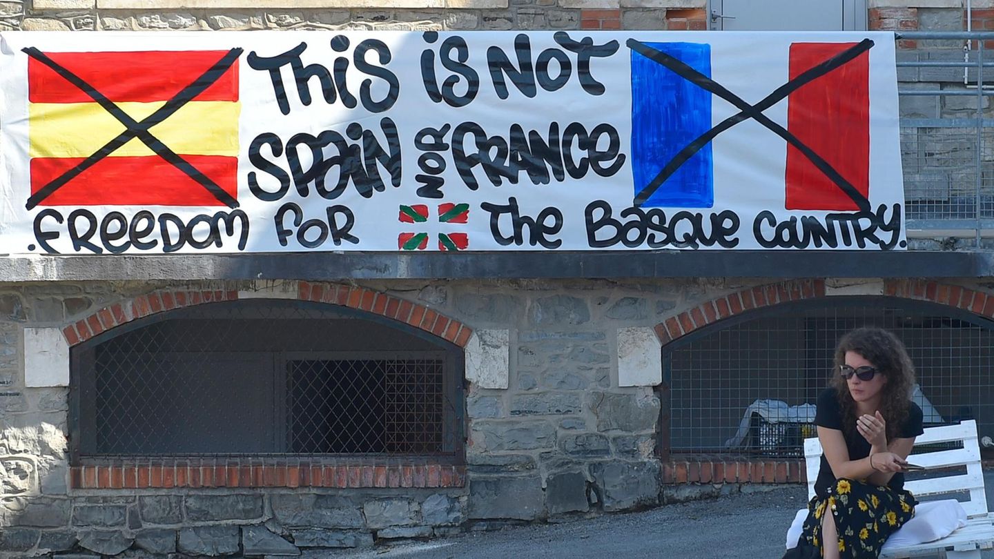 Damit es alle wissen: Biarritz liegt im Baskenland. Die Basken pflegen ihre eigene Kultur und Sprache und fühlen sich weniger zu Frankreich oder Spanien zugehörig.