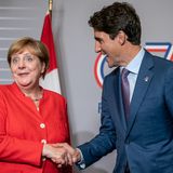 Unterdessen traf sich Angela Merkel mit Justin Trudeau. Der kanadische Premierminister gab offenbar den Charmebolzen 