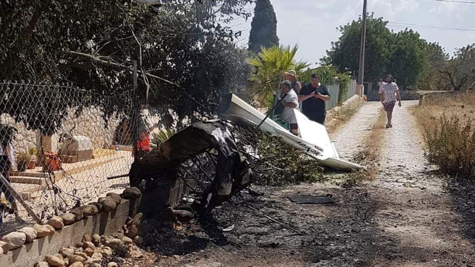 News von heute: Vier Deutsche sterben beim Flugzeugcrash auf Mallorca Wrack des Kleinflugzeugs auf Mallorca