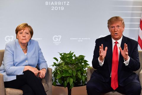 Bundeskanzlerin Angela Merkel und US-Präsident Donald Trump bim G7-Gipfel in Biarritz
