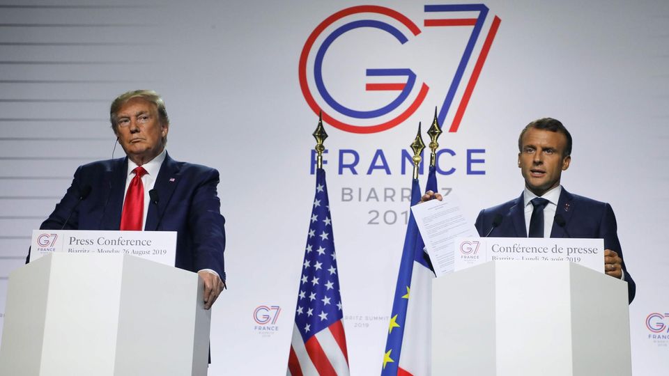 Donald Trump und Emmanuel Macron bei einer Pressekonferenz in Biarritz Donald Trump und Emmanuel Macron bei einer Pressekonferenz in Biarritz