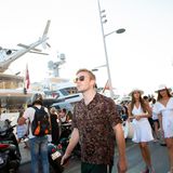 Reporter Freddy hat den Style, aber nicht das Geld. Zum Glück kann man Letzteres mit Ersterem ganz gut faken. Wenn er jetzt noch Heli fliegen könnte ...