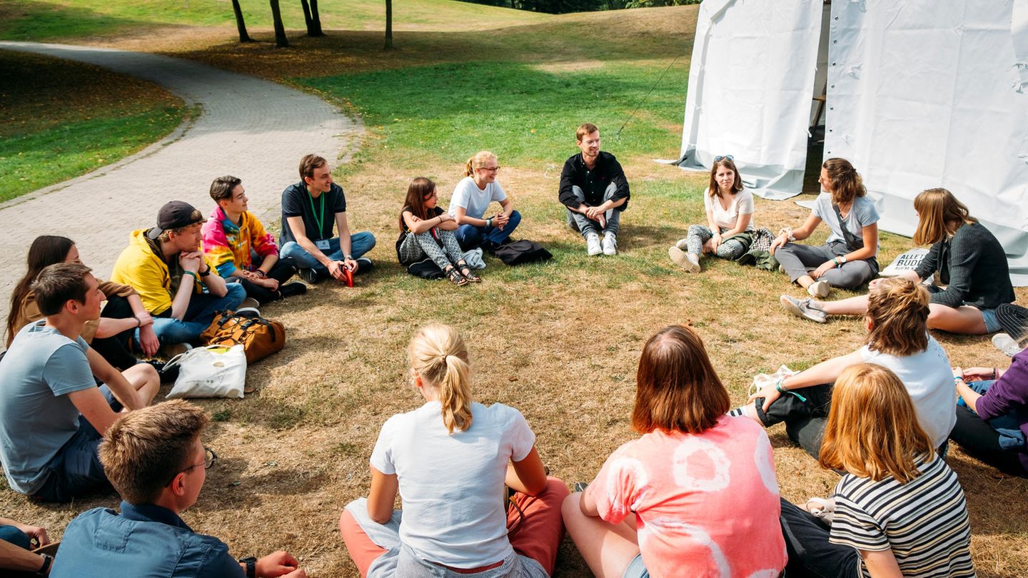 Sommerkongress Fridays for Future Auf dem Kongress veranstaltet JWD einen Workshop. 14 Klimareporter und -reporterinnen machen mit.