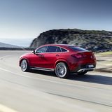 Der Allradantrieb 4Matic hat ein Verteilergetriebe mit elektronisch geregelter Lamellenkupplung