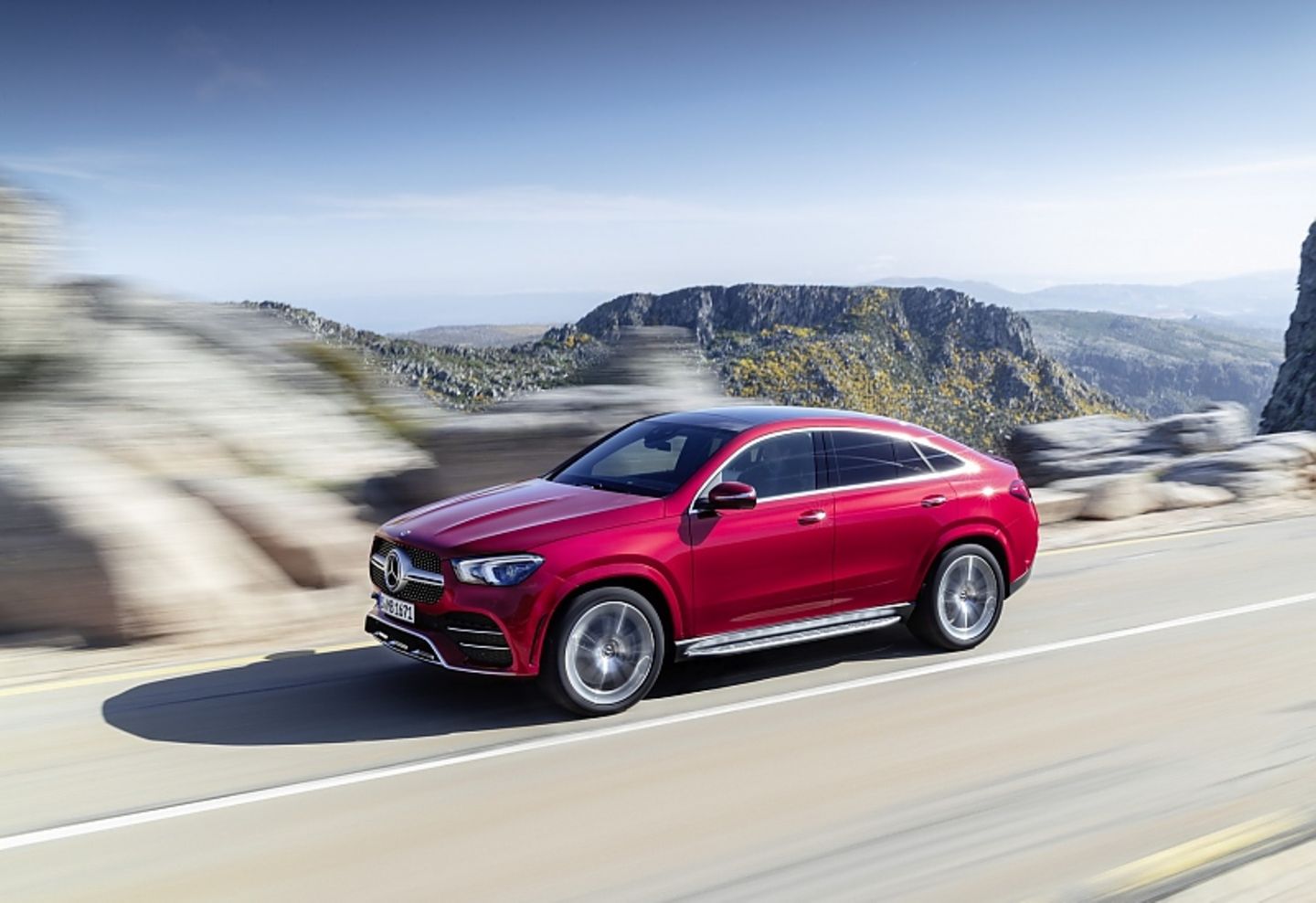 Später wird es auch eine PHEV-Version des GLE Coupés geben