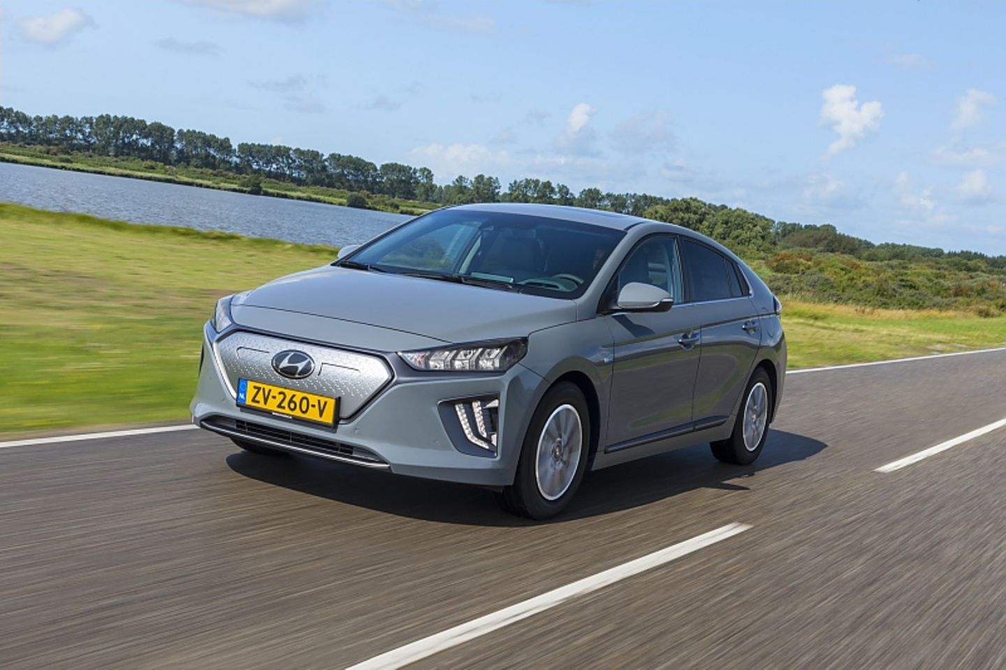 Der Hyundai Ioniq Elektro ist bis zu 165 km/h schnell