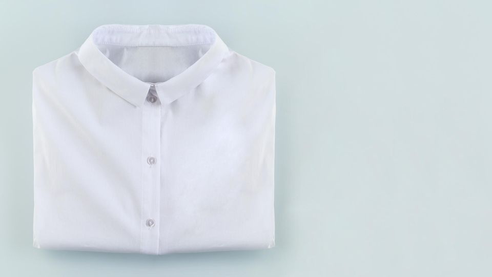 Kleidungsstücke bügeln ohne Bügeleisen? Ein Steamer ist die Lösung
