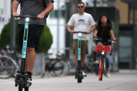 Wer mit dem Rad durch die Stadt kommt, wird auch mit dem Scooter zurechtkommen (Symbolbild)