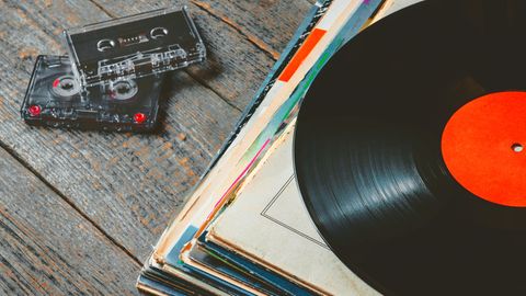 Vinyl und Kassetten