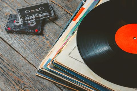 Vinyl und Kassetten