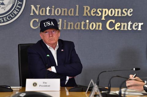 US-Präsident Donald Trump bei einem Treffen mit der Katastrophenschutzbehörde Fema wegen Hurrikan "Dorian" in Washington
