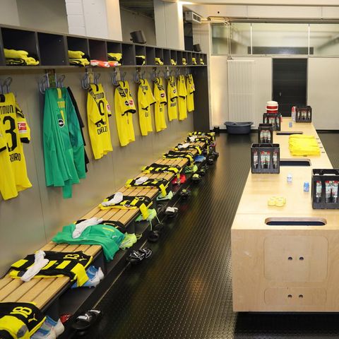 Amazon-Doku: Kabine von Borussia Dortmund