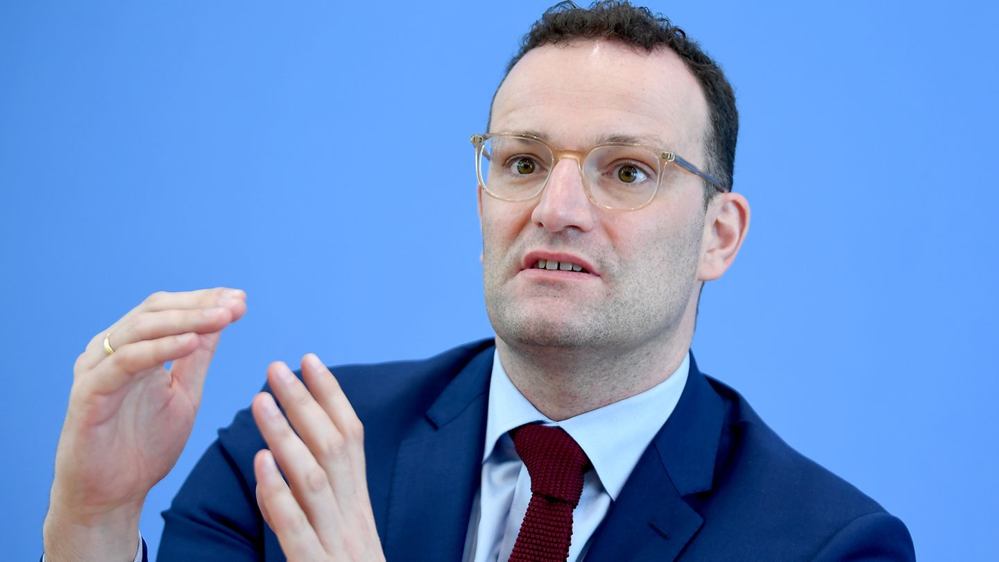 Gesundheitsminister Jens Spahn (CDU) bei einer Pressekonferenz in Berlin