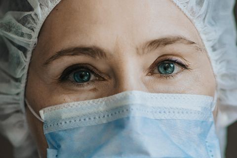 Dr. med. Elsbeth Fischer* arbeitet als Unfallchirurgin an einem Kreiskrankenhaus.