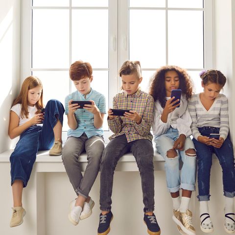 Handy für Kinder Viele Kinder besitzen heutzutage ein Handy