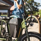 Auch vorn sind Verschraubungen für einen Träger vorgesehen.