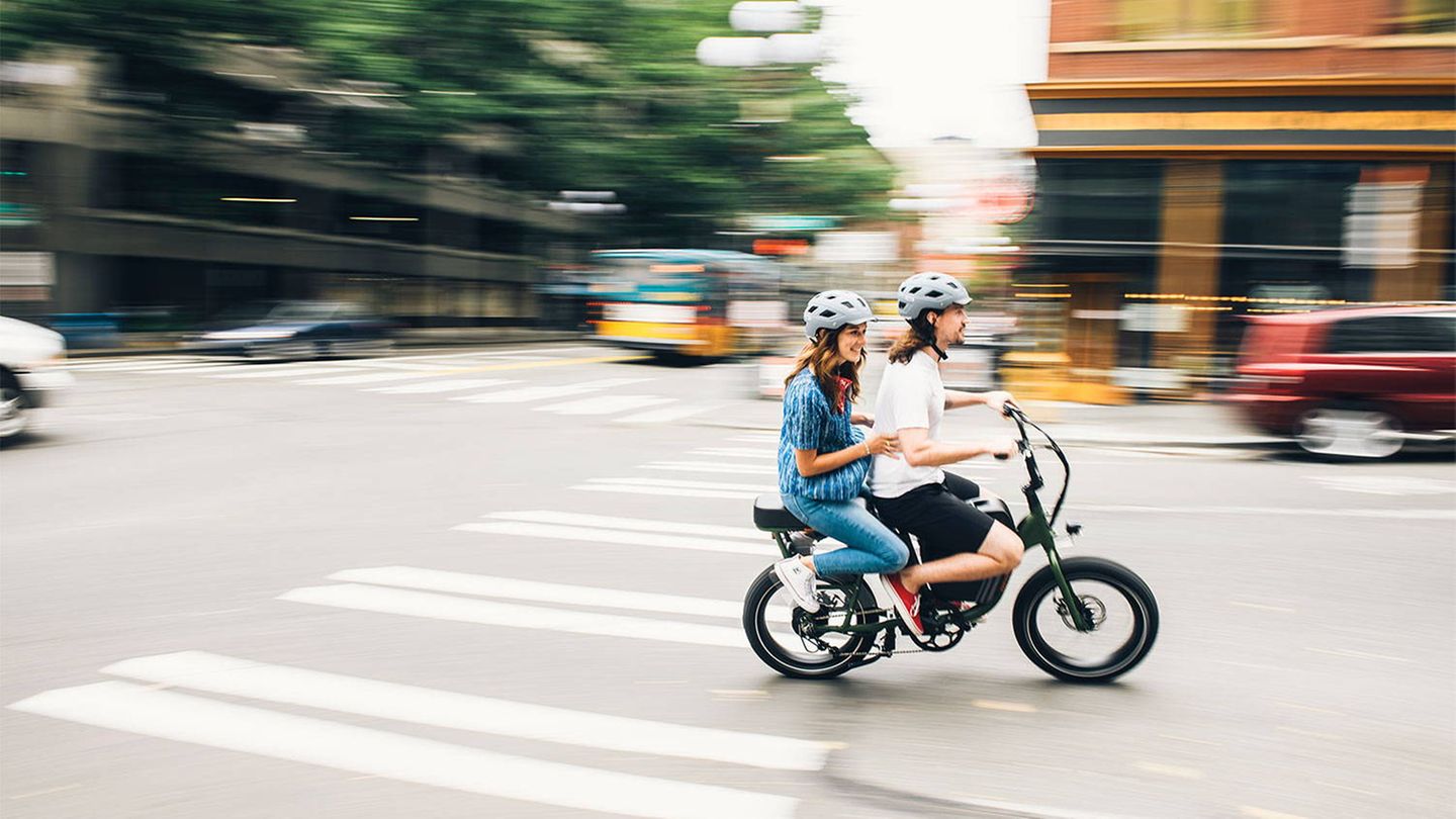 In den USA macht das Rad auch zu zweit Spaß - in Europa wird die Sause etwas anstrengender, weil der Motor gedrosselt wird.