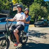 Der RadRunner hat Reifen mit 3,3 Zoll Breite verbaut, sie federn eine Menge Unebenheiten weg. 