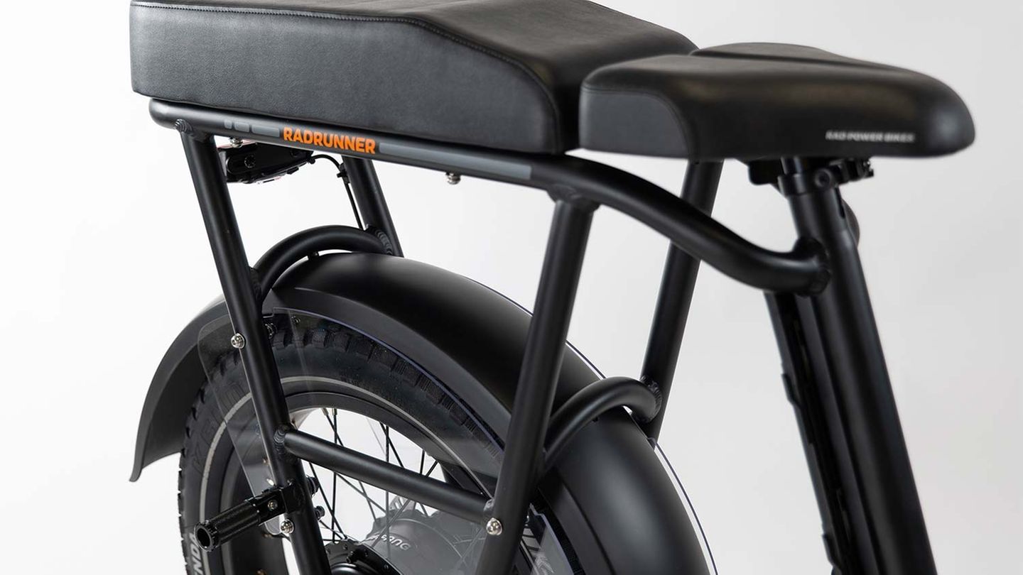 Die Bank kostet 89 Euro.