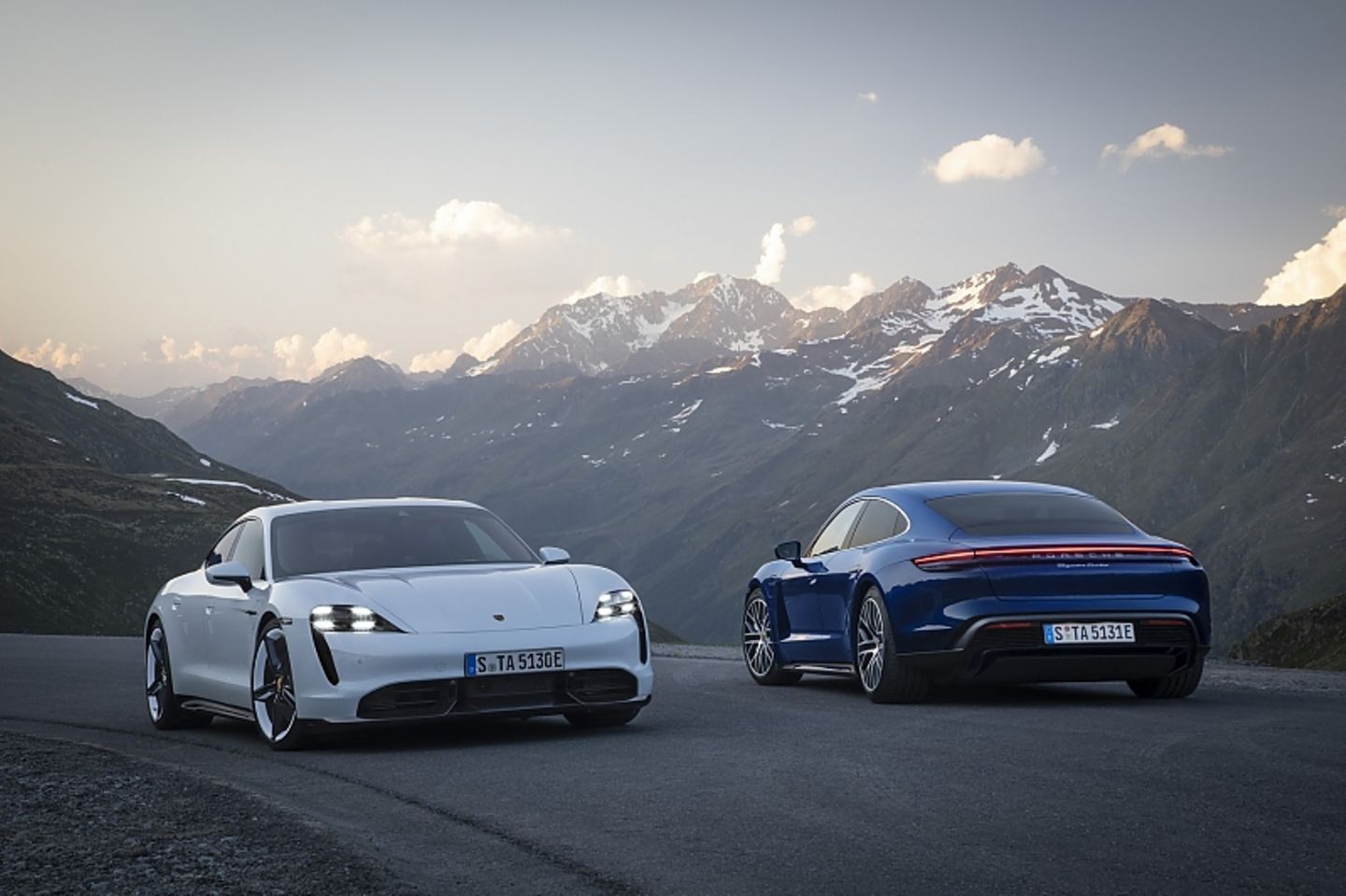 Der Porsche Taycan Turbo S und Porsche Taycan Turbo sind ab sofort bestellbar und kosten 185.456 Euro beziehungsweise 152.136 Eu