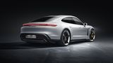 Der Porsche Taycan Turbo S hat maximal 560 kW / 761 PS