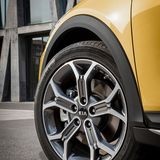 Große Räder füllen die Radhäuser