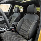 Die Beinauflage der Sitze könnte etwas länger sein