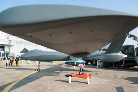 Das Foto zeigt eine konventionelle Drohne vom Typ CH-5 - Caihong-5.