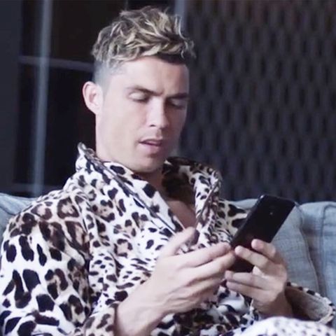 Cristiano Ronaldo: CR7 nimmt sich für Parfum-Werbung richtig auf die Schippe