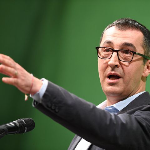 Kampfkandidatur um die Fraktionsführung der Grünen: der ehemalige Parteichef Cem Özdemir