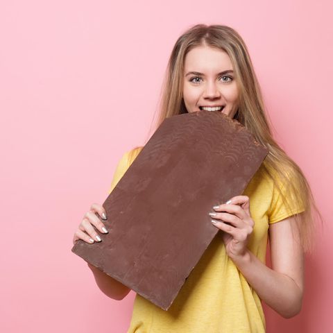 Stellen Sie sich vor, dass Sie naschen!  Unsere Vorstellungskraft sollte man nicht unterschätzen. Eine Studie hat herausgefunden, wenn man sich vorstellt, man würde bestimmte Lebensmittel permanent naschen, man am Ende keine Lust mehr darauf hat.  