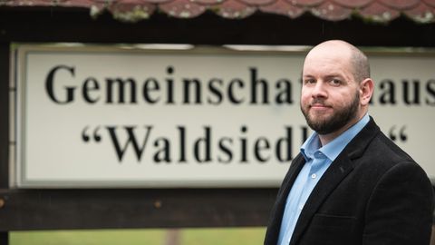 Stefan Jagsch (NPD), Ortsvorsteher von Altenstadt-Waldsiedlung