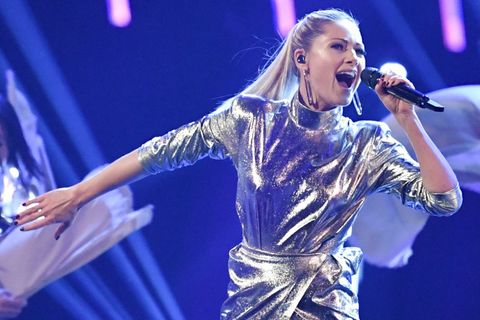 Helene Fischer performt auf einem Konzert