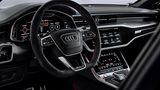 Am Lenkrad können die Audi drive select Modi RS1 und RS2 über die "RS-MODE"-Taste angewählt werden