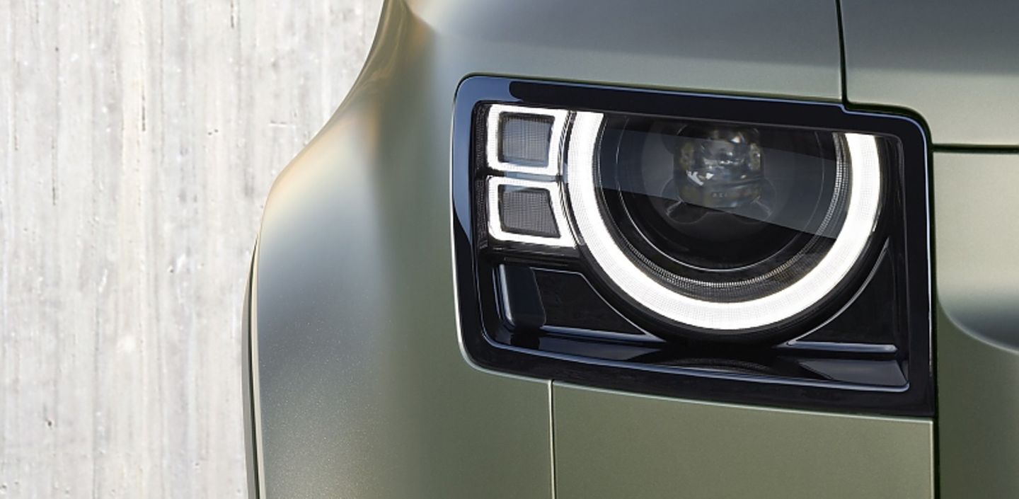 Land Rover Defender 2020