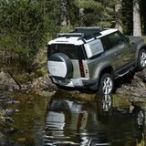 Land Rover Defender 2020