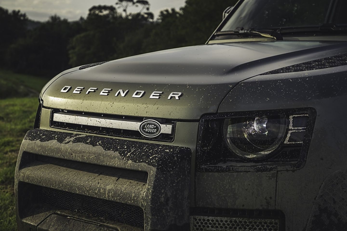 Land Rover Defender 2020