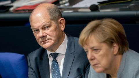 Bundesfinanzminister Olaf Scholz und Bundeskanzlerin Angela Merkel