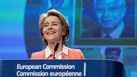 Kommissionspräsidentin Ursula von der Leyen hat die Frauenqoute in der EU-Kommission mächtig erhöht