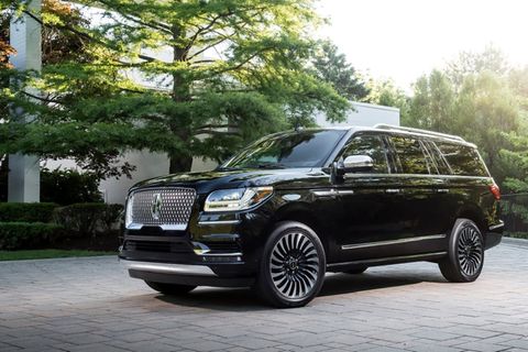 So wie den Navigator stellt man sich einen SUV vor - in Deutschland werden SUVs dieser Große allerdings kaum verkauft.