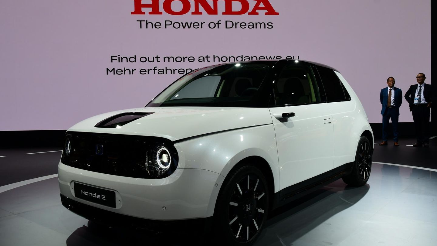 Honda E  - "The Power of Dreams" - überrascht mit seinen weichen, gerundeten Formen