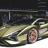 Lamborghini Sian  FKP 37 der erste Hybrid. FKP bedeutet Ferdinand Karl Piech 37 ist sein Geburtsjahr.