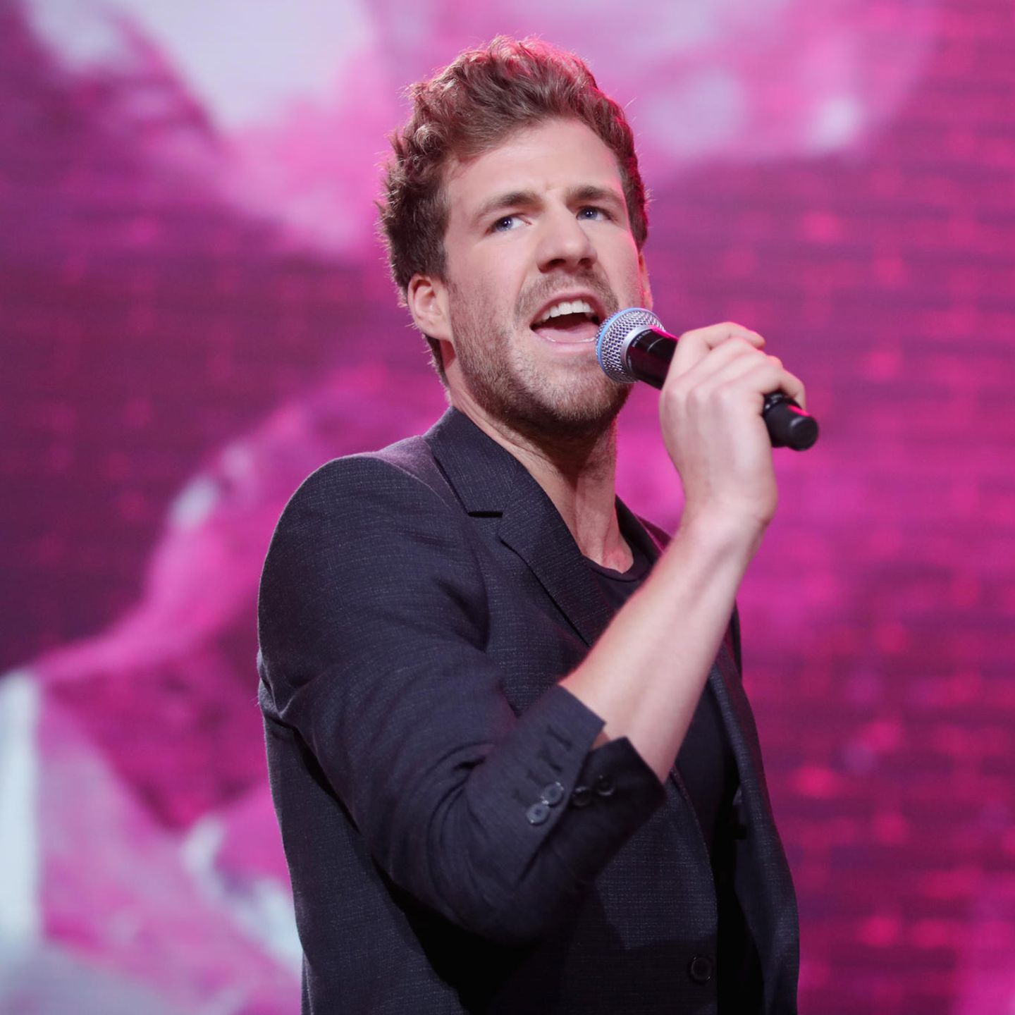 Jun 25, 2021 · er fügt hinzu, dass keiner frau das recht genommen werden sollte, eigenen entscheidungen über ihren körper zu treffen. Luke Mockridge Frau - Luke Mockridge Spricht Uber Die Folgen Des Fernsehgarten Skandals Stern De