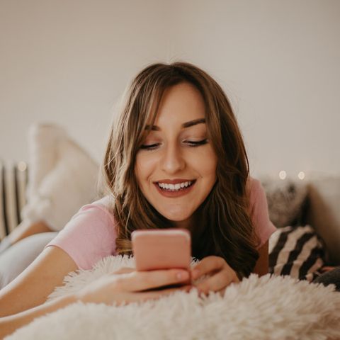 Zyklus-Apps: "MIA Fem" und "Maya" teilen sensible Daten mit Facebook