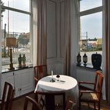 Wallanders Tisch im Hotel Continental du Sud